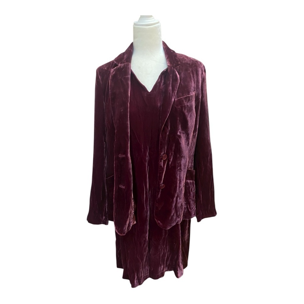 Sundance Olivia Velvet Knee Length Burgundy Dress (medium)  With Jacket